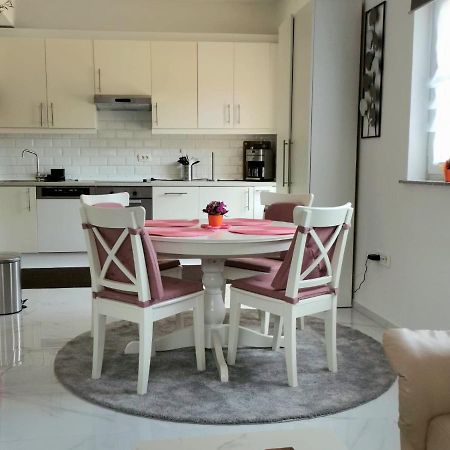 Apartment Grazia Pula Exteriör bild