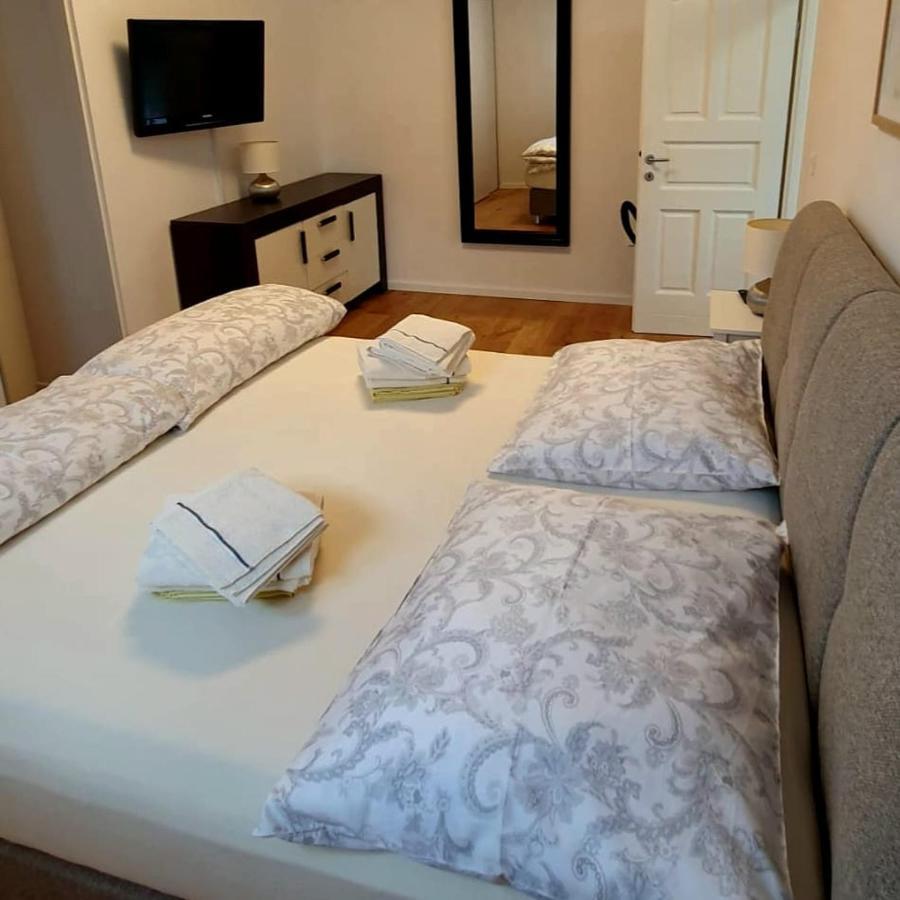 Apartment Grazia Pula Exteriör bild