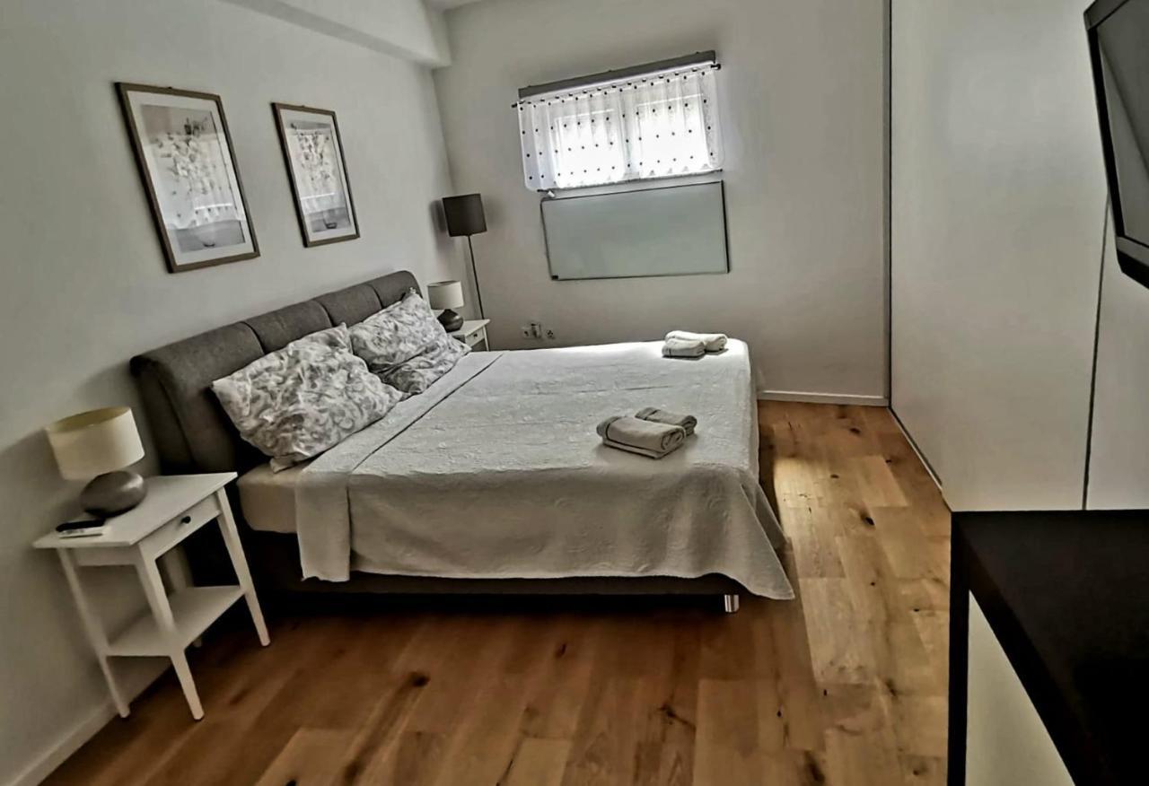 Apartment Grazia Pula Exteriör bild